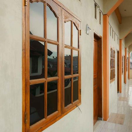 Reddoorz Near Bukit Kubu Berastagi Hotel Eksteriør billede