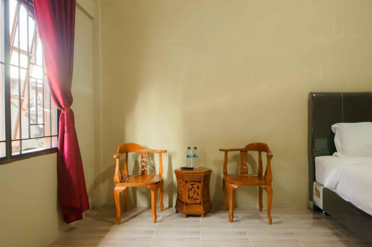 Reddoorz Near Bukit Kubu Berastagi Hotel Eksteriør billede