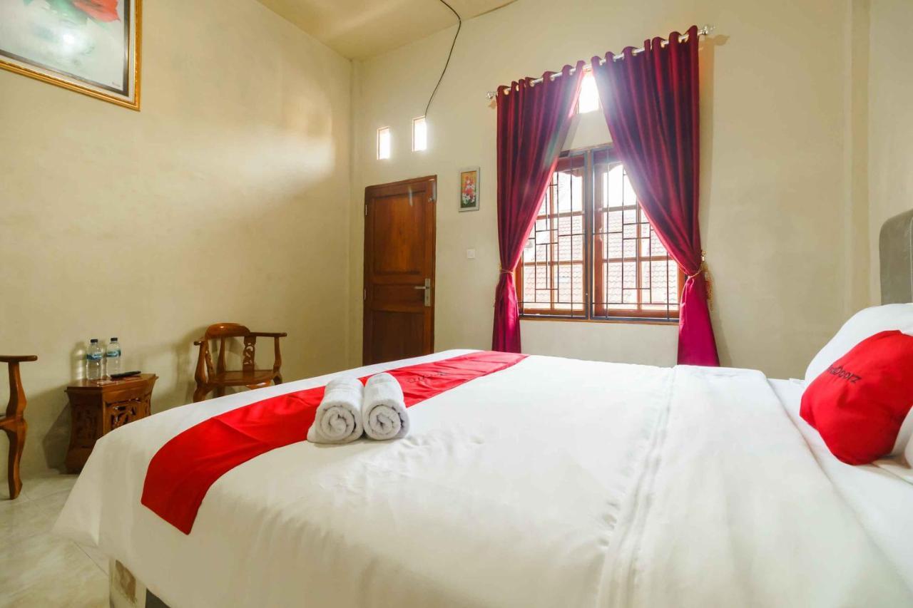 Reddoorz Near Bukit Kubu Berastagi Hotel Eksteriør billede